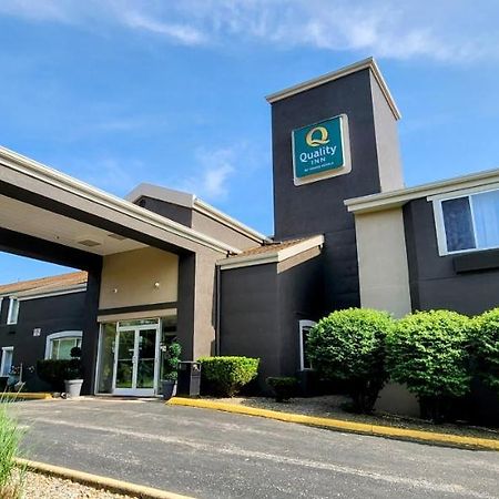 Quality Inn Brunswick Cleveland South Екстер'єр фото